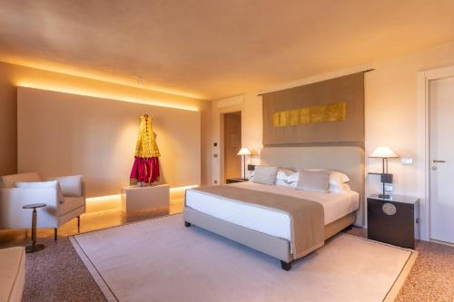 Hotel Palazzo Durazzo Suites - Good To Know