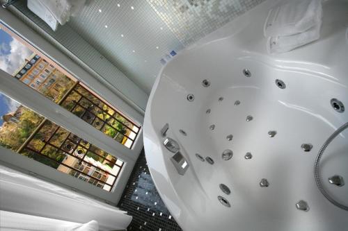 Hotel Princesse Flore - Good To Know