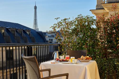 Hotel Raphael Review