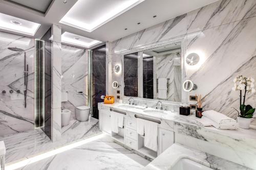 Hotel Splendide Royal - The Leading Hotels of the World - Good To Know
