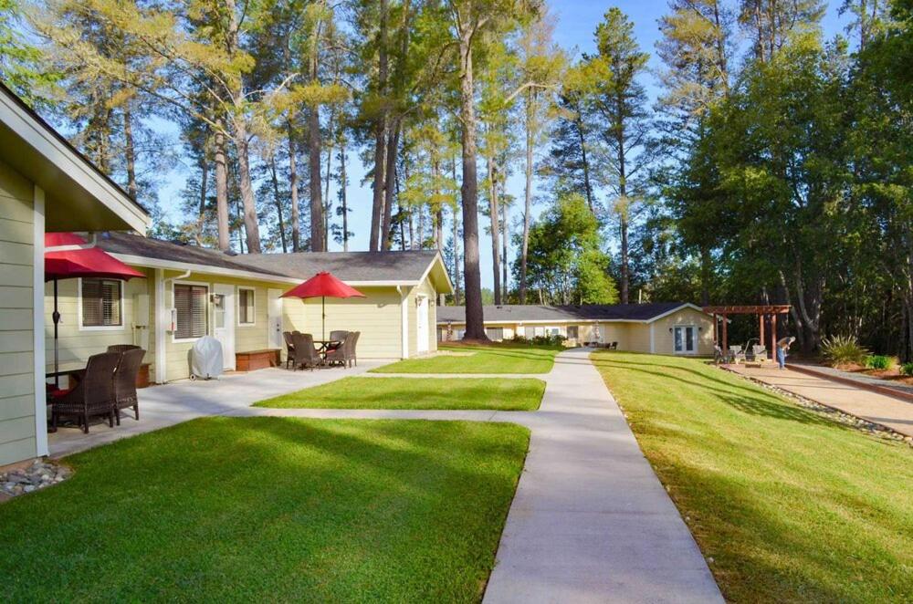 Indian Creek Inn Review