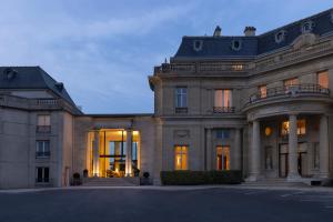 InterContinental Hotels Chantilly Chateau Mont Royal, an IHG Hotel - Good To Know