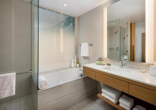 InterContinental - Los Angeles Downtown, an IHG Hotel - Good To Know
