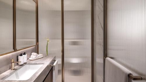 InterContinental Residences Dubai Business Bay, an IHG Hotel - Exquisite 5-Star Accommodation