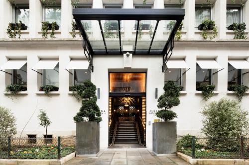 Juliana Hotel Paris Review