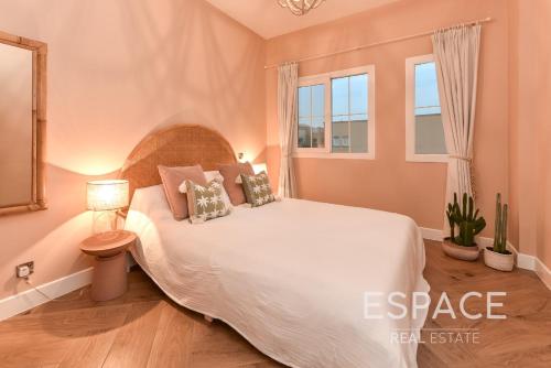 Lake View Villa, The Springs Dubai - About Your Stay