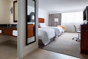 Los Angeles Marriott Burbank Airport - Good To Know