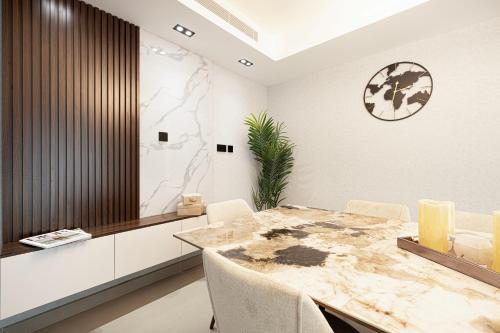 Luxurious Villa, Private Pool and Garden, Dubai - About Your Stay