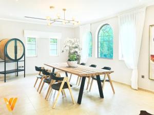Luxury 3BR Private Villa and Elaborate Gardens - About Your Stay