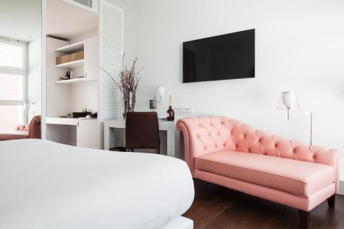 Magna Pars Lhotel À Parfum, Small Luxury Hotels of the World - Good To Know