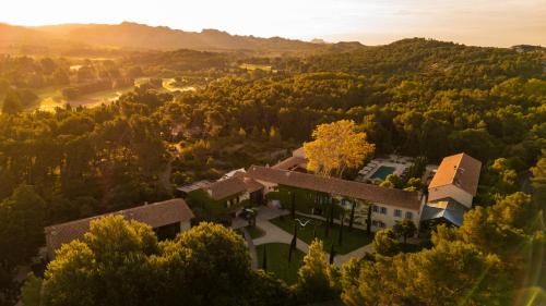 Manville Estate - Good To Know