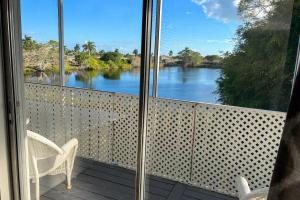 Marco Island Lakeside Inn - Good To Know