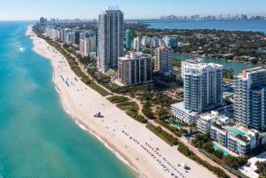 MB Hotel, Trademark Collection by Wyndham - Hotel Overview and Location