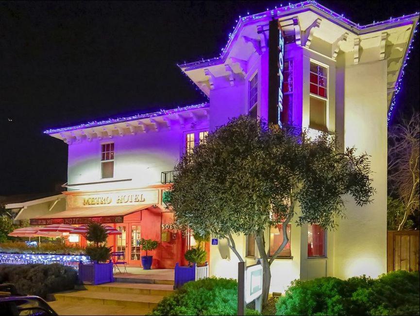 Metro Hotel Review