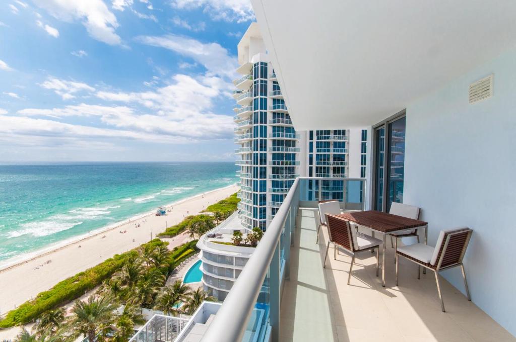 Monte Carlo Suites in Miami Beach Review