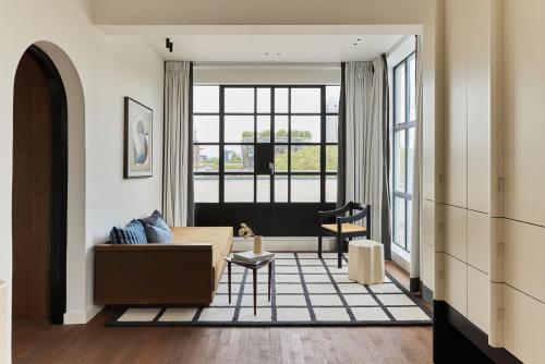 Morgan & Mees Rotterdam - Good To Know