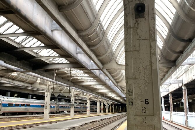 Movie Tour Through Chicagos Union Station - Good To Know
