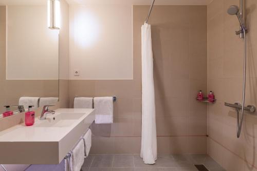 Moxy Amsterdam Houthavens - Good To Know