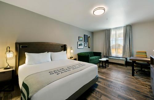 Oxford Suites Paso Robles - Good To Know