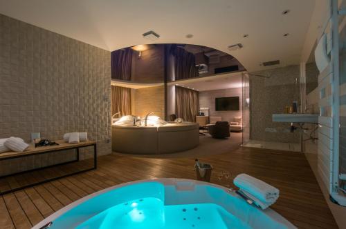 OzInn Hotel & Spa Review