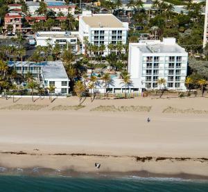 Plunge Beach Resort - Good To Know