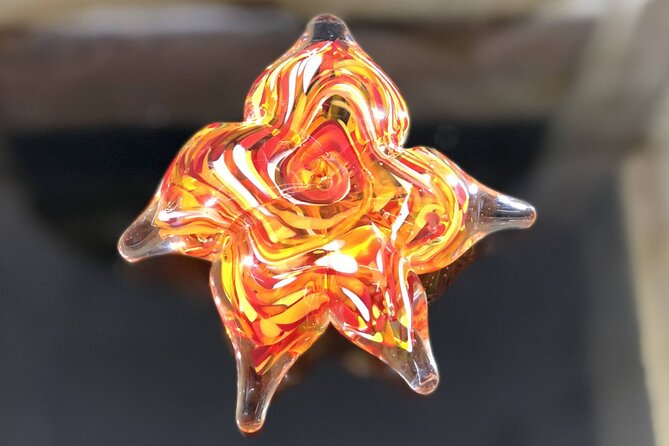Private Three Piece Glassblowing Lesson for up to 6 People - Key Points