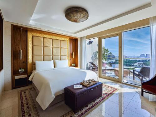 Raffles Dubai - About Your Stay