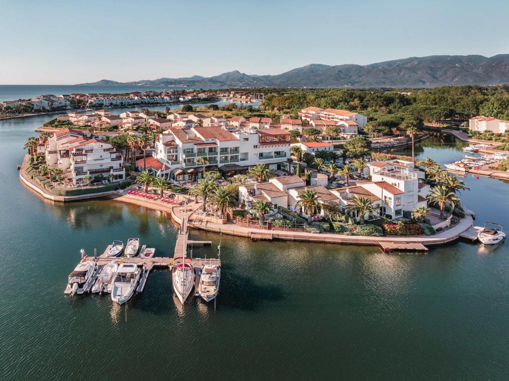 Relais and Châteaux Thalasso & Spa Isle of the Lagoon Review