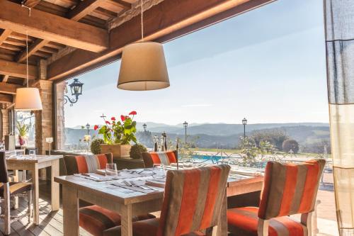 Relais Todini - Hotel Overview and Location