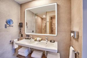 Riu Plaza Manhattan Times Square - Good To Know