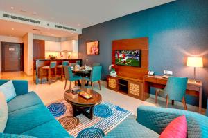 Royal Continental Suites Business Bay – Deluxe Apartments Review