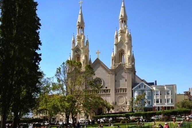 San Francisco Downtown Private Walking Tour With a Guide - Key Points