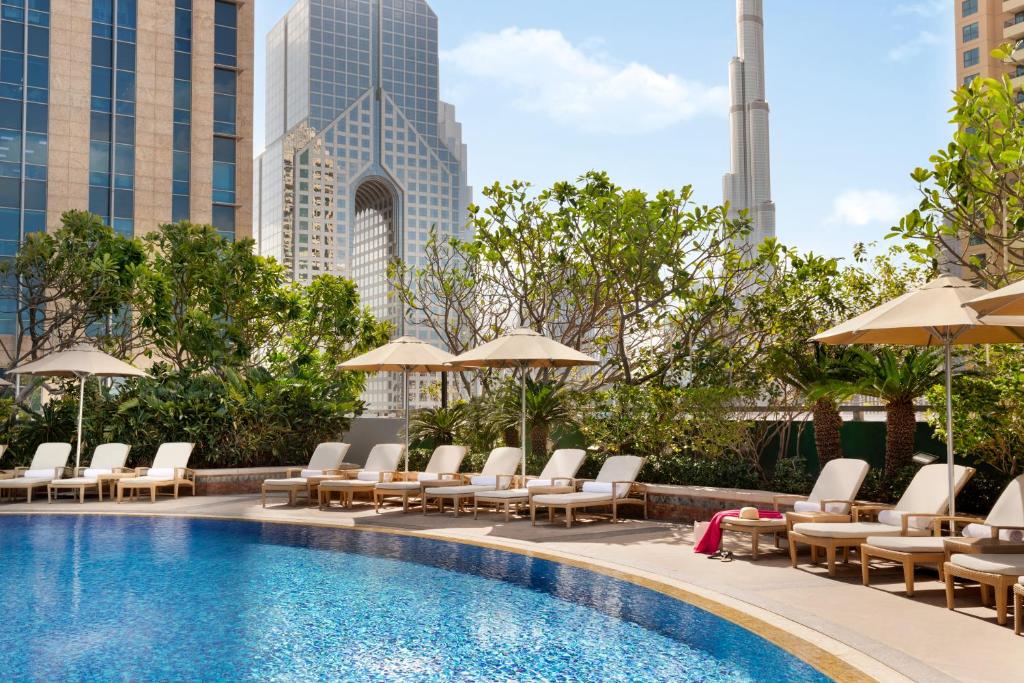 Shangri-La Apartments Review