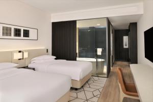 Sheraton Grand Hotel, Dubai Review