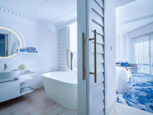 Sofitel Dubai Jumeirah Beach Review
