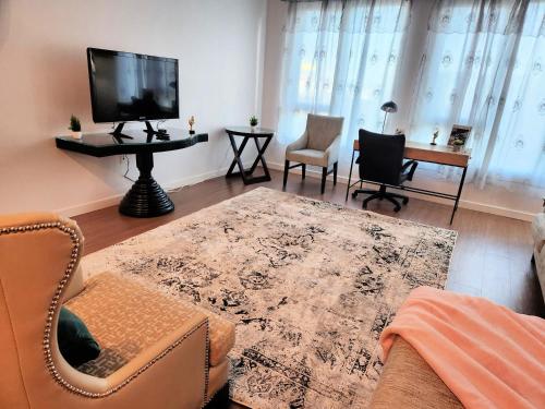 StaysPro - Cityscape Luxury Rental Homes in the Heart of Los Angeles - Good To Know