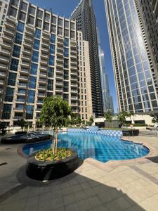 Stunning Fountain View in Downtown, Next to Burj Khalifa Only 5minutes Walk From Dubai Mall - About Your Stay
