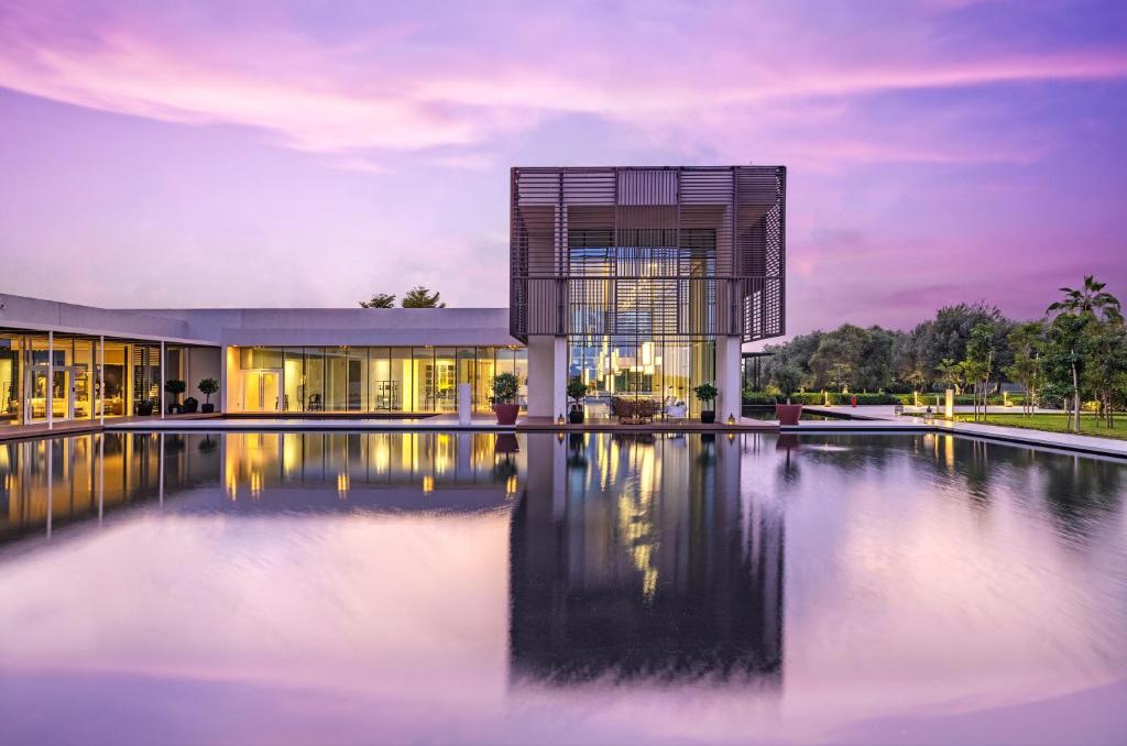The Oberoi Beach Resort, Al Zorah Review