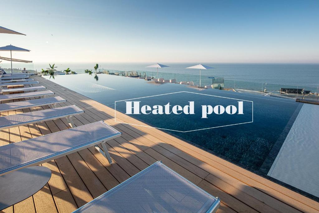 THE ONE CAORLE – Hotel & Apartments Review