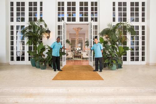 The Palms Hotel & Spa - Good To Know