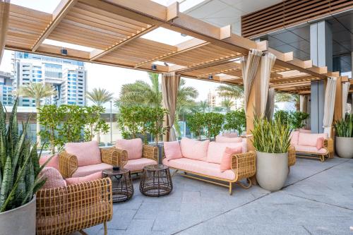 Ultra Luxury Palm Tower With Shared 5 Star Hotel Facilities - About Your Stay