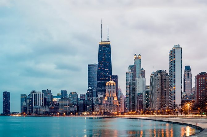 Walking Tour of Chicago's Artsy Cultural Landmarks - Key Points