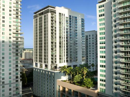 YOTEL Miami Review
