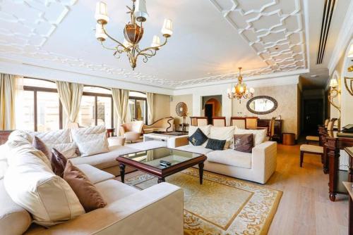 Zabeel Saray Royal Residences Lagoon Villa - About Your Stay