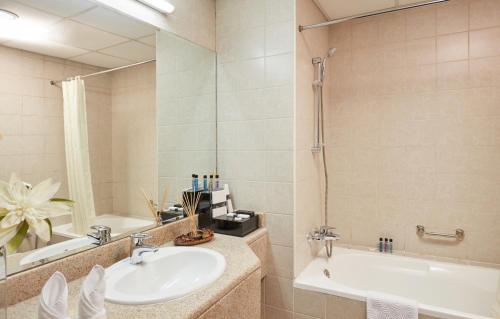 ZiQoo Hotel Apartments Dubai - About Your Stay