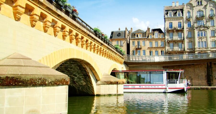 100% Electric Boat Trip on the Moselle River