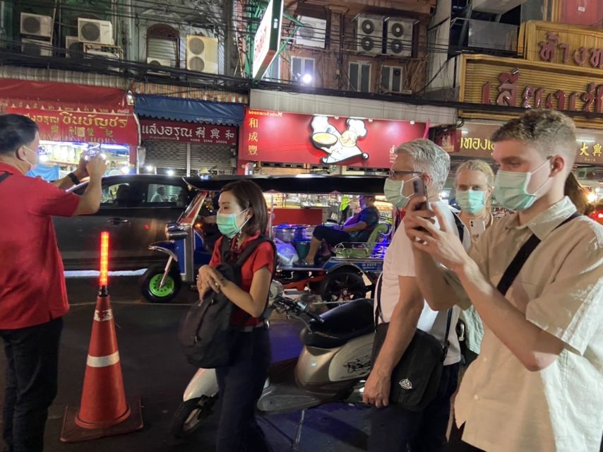 Bangkok: Michelin Guide Street Food Tour by Tuk Tuk