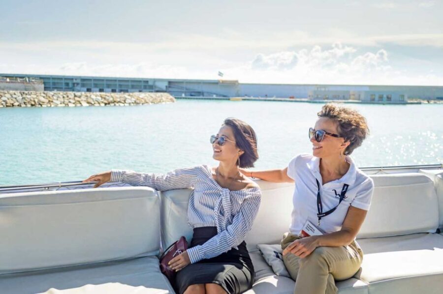Barcelona: E-Bike Tour With Montjuic Cable Car & Boat Ride