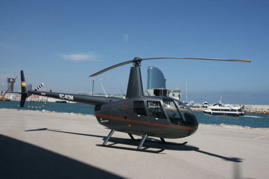 Barcelona: Scenic Official Helicopter Flight