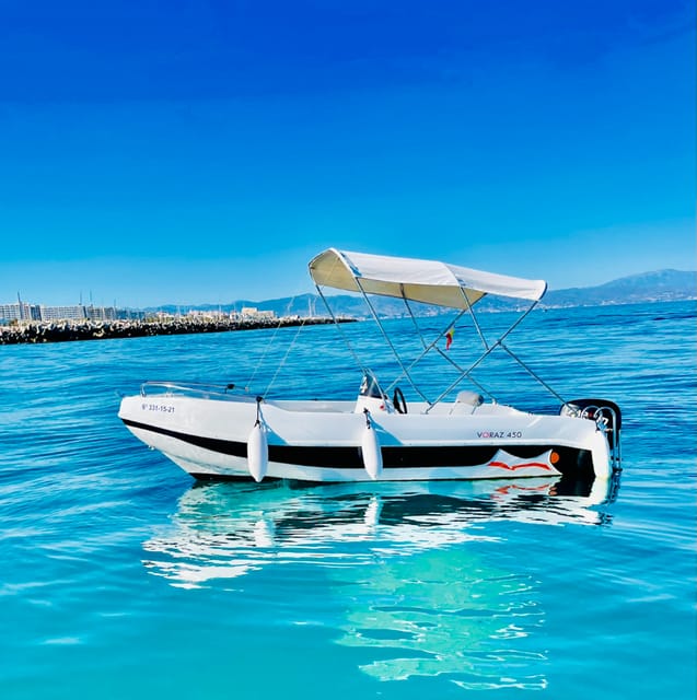Benalmadena: 6-Seater Speedboat Rental Without a License